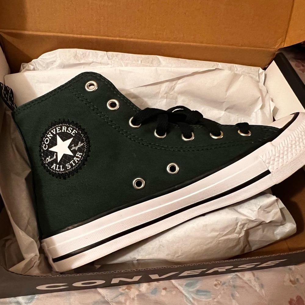 Converse All Star High-Tops in Dark Green